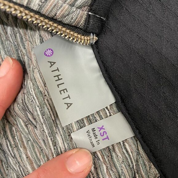 Athleta Snowscape Gray Quilted Half Zip Pullover Size XS Tall - Picture 7 of 15